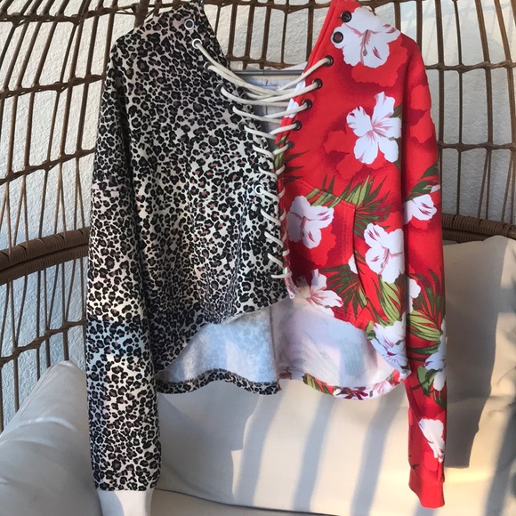 Urban Outfitters Jackets & Blazers - Urban Outfitters Cheetah and Floral Pullover Small